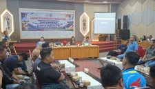 Rakor persiapan penetapan kepanitiaan kontingen Porprov di Gedung Dewan Adat Dayak, Puruk Cahu, Senin (11/5/2026). (Foto : 1tulah.com)