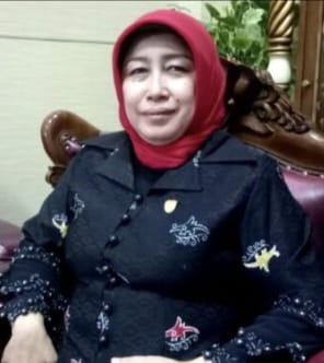 Foto Ketua DPRD Kabupaten Barito Utara, Hj. Merry Rukaini
