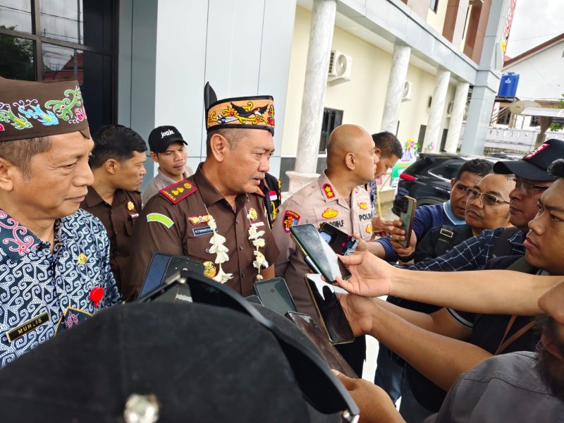 Foto Kepala Kejaksaan Negeri Barito Utara yang baru, R. Firmansyah, S.H.