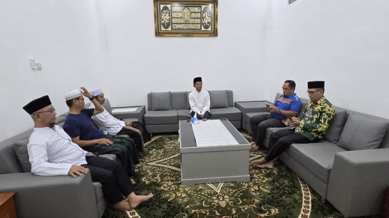 Foto rapat persiapan pelatihan Juru Sembelih Halal (Juleha) di Masjid Raya Shiratal Mustaqim
