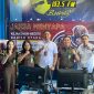 Foto Kegiatan Kejaksaan Negeri Barito Utara bersama Bagian Hukum Setda Barito Utara menggandeng LPPL Batara FM menggelar sosialisasi terkait etika bermedia sosial serta pemahaman mengenai Undang-Undang Informasi dan Transaksi Elektronik