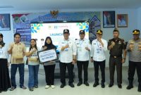 Foto resmi Bupati Barito Utara H. Shalahuddin meluncurkan dua layanan inovatif untuk membantu para pendamping pasien