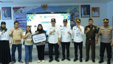 Foto resmi Bupati Barito Utara H. Shalahuddin meluncurkan dua layanan inovatif untuk membantu para pendamping pasien