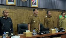 Foto Pemerintah Kabupaten Barito Utara mengadakan pertemuan silaturahmi dengan jajaran Direksi Perusahaan Daerah (Perusda) Batara