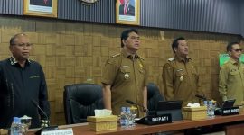 Foto Pemerintah Kabupaten Barito Utara mengadakan pertemuan silaturahmi dengan jajaran Direksi Perusahaan Daerah (Perusda) Batara