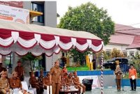 Foto Bupati Barito Utara, H. Shalahuddin ST MT, memimpin secara langsung Apel Siaga Sensus Ekonomi 2026 yang digelar di halaman kantor bupati setempat