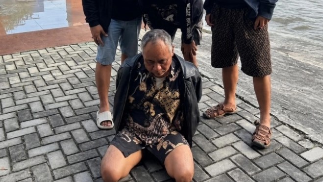 Kiai Ashari dari pondok pesantren di Pati ditangkap karena kasus pencabulan terhadap puluhan santri. [Hasil generate chatGPT dari bidik layar asli] 