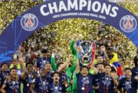 PSG resmi mempertahankan gelar juara Liga Champions setelah mengalahkan Arsenal lewat drama adu penalti di partai final yang digelar di Puskás Aréna, Budapest, Minggu (31/5/2026) dinihari WIB. [Istimewa] 