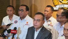 Wakil Ketua DPR Dasco bertemu KSPSI dan KSBSI (Suara.com/Bagaskara) 