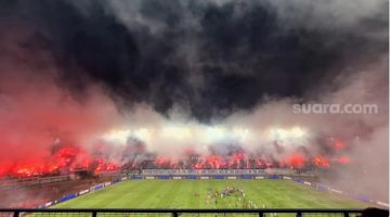Foto: Suasana Pasca laga Persib vs Persijap (suara.com/Adie Prasetyo Nugraha) 