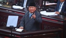 Presiden Prabowo Subianto menyampaikan pidato dalam Rapat Paripurna ke-19 DPR RI Masa Persidangan V Tahun Sidang 2025-2026 di kompleks Parlemen, Jakarta, Rabu (20/5/2026). [ANTARA FOTO/Rivan Awal Lingga/app/kye] 