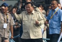 Presiden Prabowo Subianto pada Sabtu (16/5) yang menanggapi santai pelemahan rupiah karena dinilai tidak berdampak langsung pada masyarakat desa. Foto Antara. 
