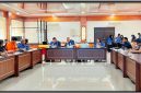 Kepala DPMPTSP Provinsi Kalimantan Tengah Sutoyo membuka kegiatan Sosialisasi dan Bimbingan Teknis Implementasi Perizinan Berusaha Berbasis Risiko (PBBR) yang diikuti sekitar 180 pelaku usaha di Aula DESDM Provinsi Kalimantan Tengah, Palangka Raya, Rabu (17/6/26).