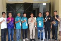 Bupati Heriyus, saat melepas keberangkatan kontingen Gabungan Olahraga Balogo Indonesia (GOBI) Kabupaten Murung Raya yang akan mengikuti Lomba Balogo dalam rangka Hari Ulang Tahun (HUT) Bhayangkara ke-80 di Kabupaten Barito Timur, Jumat (12/6/2026).