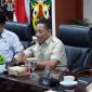 Bupati Murung Raya, Heriyus, didampingi Wakil Bupati Murung Raya, Rahmanto Muhidin saat memimping rapat