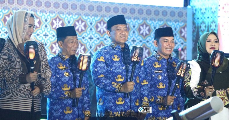 Wakil Gubernur Kalimantan Tengah, Edy Pratowo, secara resmi membuka Musabaqah Tilawatil Quran (MTQ) VIII KORPRI Tingkat Provinsi Kalteng Tahun 2026 di Arena Utama Alun-Alun Jorih Jerah, Puruk Cahu, Rabu (24/6/2026) malam.
