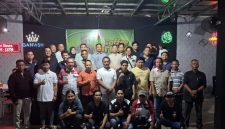 Foto bersama usai coffee break Dandim. 1013/Mtw bersama insan pers Kabupaten Murung Raya, Kamis malam (4/6/2026). (Foto : PWI Mura) 