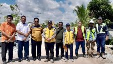 Komisi IV DPRD Kalteng saat melaksanakan kegiatan reses dan survei lapangan di Desa Pararapak, Kabupaten Barito Selata, belum lama ini. Foto:Istimewa