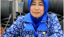 Foto Ketua DPRD Barito Utara, Hj. Merry Rukaini
