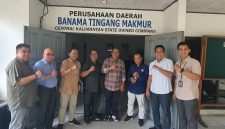 BERTEMU: Komisaris Utama PT Banama Tingang Makmur, M. Hasanuddin Noor, dan Direktur Utama PD Batara Membangun, H. Gogo Purman Jaya saat foto bersama, Selasa(2/6/2026) foto.HMS