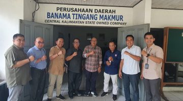 BERTEMU: Komisaris Utama PT Banama Tingang Makmur, M. Hasanuddin Noor, dan Direktur Utama PD Batara Membangun, H. Gogo Purman Jaya saat foto bersama, Selasa(2/6/2026) foto.HMS