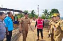 Bupati Shalahuddin saat sidak di PDAM Barito Utara, Selasa(23/6/26). Foto. Dadang
