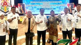 Foto Ketua DPRD Kabupaten Barito Utara, Ir. Hj. Mery Rukaini, M.IP., bersama Wakil Ketua II DPRD Barito Utara, Hj. Henny Rosgiaty Rusli, S.P., M.M., menghadiri kunjungan kerja Komisi II DPR RI