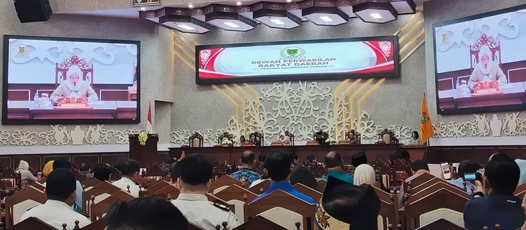Dewan Perwakilan Rakyat Daerah (DPRD) Provinsi Kalimantan Tengah menggelar Rapat Paripurna Ke-3 Masa Persidangan III Tahun Sidang 2026 di Ruang Rapat Paripurna DPRD Kalteng, Kamis (25/6/2026).Foto:1tulah.com