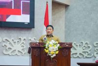 Wakil Gubernur Kalimantan Tengah Edy Pratowo menyampaikan Jawaban Gubernur atas Pemandangan Umum Fraksi DPRD terhadap Raperda Pertanggungjawaban Pelaksanaan APBD Tahun Anggaran 2025 pada Rapat Paripurna Ke-5 DPRD Provinsi Kalimantan Tengah di Palangka Raya, Senin (6/7/26).