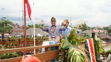 Arahan Gubernur Kalimantan Tengah H. Agustiar Sabran menjadi landasan optimalisasi pengelolaan kapal susur sungai sebagai aset daerah yang produktif untuk mendukung pengembangan sektor pariwisata dan mendorong pertumbuhan ekonomi berkelanjutan di Kalimantan Tengah. Jumat (10/7/26).