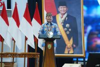 Gubernur Kalimantan Tengah H. Agustiar Sabran menghadiri Pelantikan Dewan Pengurus KADIN Provinsi Kalimantan Tengah Masa Bakti 2026–2031 sekaligus menerima Piagam Penghargaan dari KADIN Indonesia atas komitmennya dalam memperkuat UMKM, mendorong investasi yang berpihak kepada masyarakat, serta membangun sinergi antara pemerintah dan dunia usaha. Jumat (10/7/26)