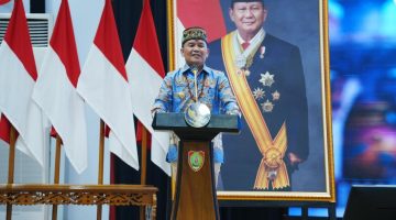Gubernur Kalimantan Tengah H. Agustiar Sabran menghadiri Pelantikan Dewan Pengurus KADIN Provinsi Kalimantan Tengah Masa Bakti 2026–2031 sekaligus menerima Piagam Penghargaan dari KADIN Indonesia atas komitmennya dalam memperkuat UMKM, mendorong investasi yang berpihak kepada masyarakat, serta membangun sinergi antara pemerintah dan dunia usaha. Jumat (10/7/26)
