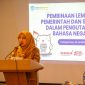 Asisten Administrasi Umum Setda Provinsi Kalimantan Tengah Sunarti membuka kegiatan Pembinaan Lembaga Pemerintah dan Swasta dalam Pengutamaan Bahasa Negara Tahun 2026 di Swiss-Belhotel Danum Palangka Raya. Kegiatan ini menjadi upaya memperkuat penggunaan Bahasa Indonesia yang baik dan benar di lingkungan pemerintah maupun swasta sekaligus meningkatkan kualitas pelayanan publik. Selasa (28/7/26).