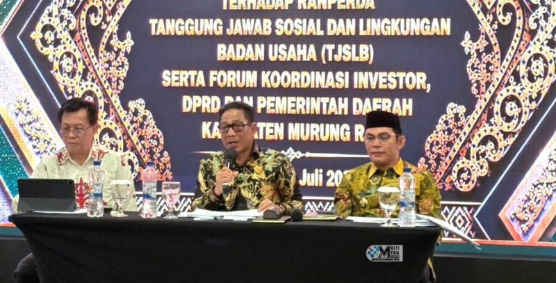 Pemkab Mura melaksanakan Dialog Publik Ranperda tentang Tanggung Jawab Sosial dan Lingkungan Badan Usaha (TJSLB) serta Forum Koordinasi Investor, DPRD, dan Pemerintah Daerah Kabupaten Murung Raya di Grand Mercure Jakarta, Kamis (16/7/2026). (FOTO : Diskominfo SP Mura)