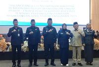 FOTO BERSAMA USAI PARIPURNA 