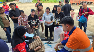 PT Indo Muro Kencana (PT IMK) melalui Program Pengembangan dan Pemberdayaan Masyarakat (PPM) menggelar pelatihan pengelolaan sampah berbasis masyarakat di Desa Olung Hanangan, Kecamatan Tanah Siang Selatan