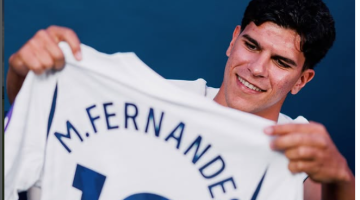 Mateus Fernandes Diklaim Teken Kontrak 5 Tahun di Tottenham. Instagram @spursofficial