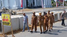 Foto Bupati Barito Utara, H. Shalahuddin, didampingi Wakil Bupati Felix Sonadie Y. Tingan dan Sekretaris Daerah Muhlis, melaksanakan peninjauan lapangan