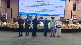 Foto Rapat Paripurna II Masa Sidang II di Gedung DPRD Kabupaten Barito Utara