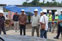 Bupati H. Shalahuddin yang didampingi Wakil Bupati Felix Sonadie Y. Tingan ke lokasi proyek pembangunan Jembatan Lemo dan instalasi PDAM di Desa Jingah