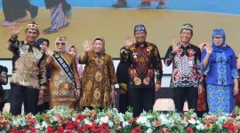 Foto Ketua Dewan Perwakilan Rakyat Daerah (DPRD) Kabupaten Barito Utara, Hj. Mery Rukaini menghadiri sekaligus menyatakan dukungan penuh pada peringatan Hari Anak Nasional (HAN)