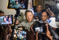 iKejaksaan Agung resmi menahan Febrie Adriansyah sebagai tersangka dugaan tindak pidana pencucian uang (TPPU). (ANTARA FOTO/Darryl Ramadhan) 
