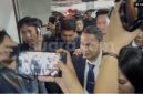 Pengacara Hotman Paris Hutapea menyambangi Kejaksaan Agung, pada Jumat (17/7/2026). (Suara.com/Faqih) 
