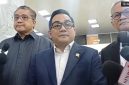 Ketua Komisi II DPR RI, Rifqinizamy Karsayuda di Kompleks Parlemen, Jakarta, Senin (19/1/2026). (Suara.com/Bagaskara Isdiansyah) 