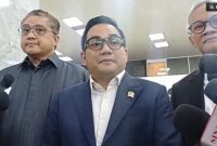 Ketua Komisi II DPR RI, Rifqinizamy Karsayuda di Kompleks Parlemen, Jakarta, Senin (19/1/2026). (Suara.com/Bagaskara Isdiansyah) 