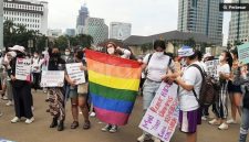 Ilustrasi-Transpuan saat ikut memperingati hari perempuan internasional di kawasan Patung Kuda, Monas, Jakarta. (Suara.com/Ummi HS)