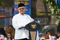 Mendikdasmen Abdul Mu'ti melarang praktik perpeloncoan dan senioritas dalam pelaksanaan MPLS tahun ajaran 2026/2027 di seluruh Indonesia. (Suara.com/Lilis) 