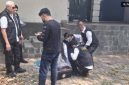 Tim Forensik Angkut Barang Bukti dari Klinik Lokasi Penemuan Penjaga Rumah Febrie Adriansyah. [Suara.com/Cornelius]