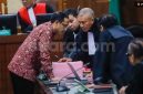 Terdakwa kasus dugaan korupsi pengadaan Chromebook dalam program digitalisasi pendidikan di Kemendikbudristek Nadiem Makarim usai menjalani sidang lanjutan di Pengadilan Tipikor, Jakarta, Rabu (13/5/2026). [Suara.com/Alfian Winanto] 