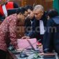 Terdakwa kasus dugaan korupsi pengadaan Chromebook dalam program digitalisasi pendidikan di Kemendikbudristek Nadiem Makarim usai menjalani sidang lanjutan di Pengadilan Tipikor, Jakarta, Rabu (13/5/2026). [Suara.com/Alfian Winanto] 